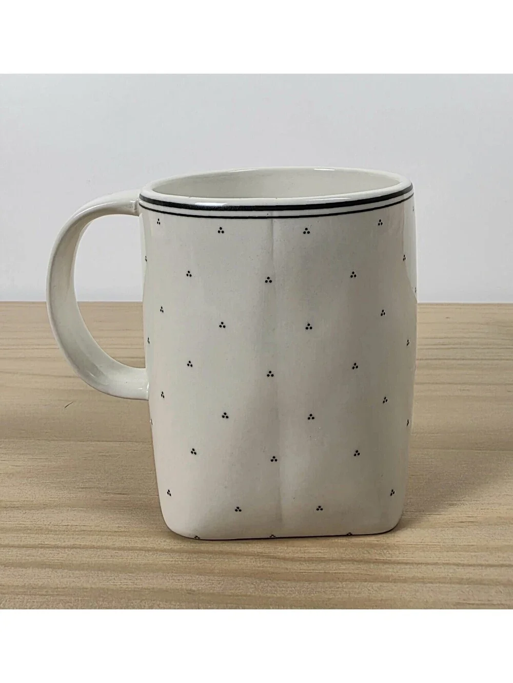 Anthropologie drop cap